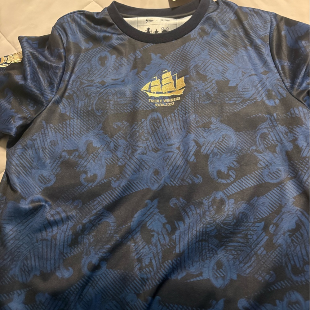 Embroidered Gold Mancity Logo Tee - Navy Blue